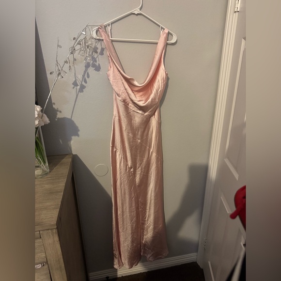 Selfie Leslie. Good Intentions Cowl Neck Open Back Maxi Dress Pink. Size M. NWT. - Picture 4 of 5